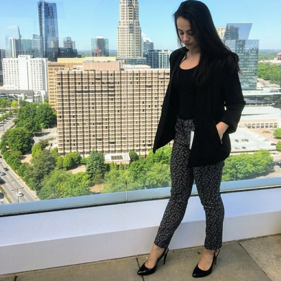 Meet your Posher, Cassandra - Picture 3 of 3